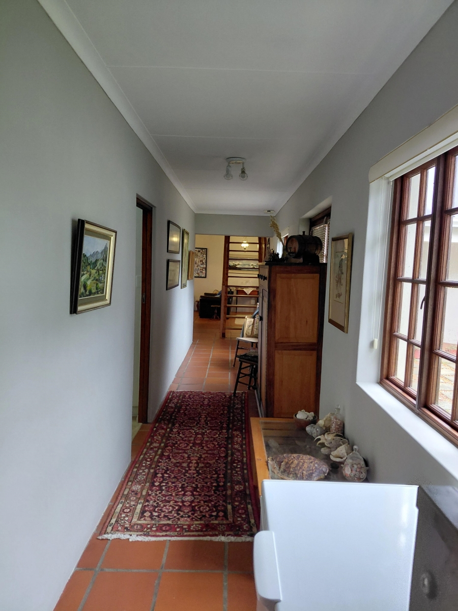 5 Bedroom Property for Sale in Fynbosstrand Western Cape